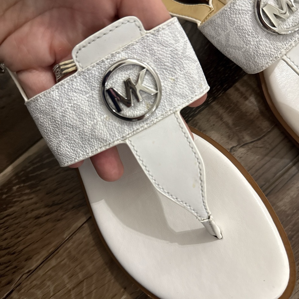 Michael Kors White and Silver Sandals - Picture 4 of 5